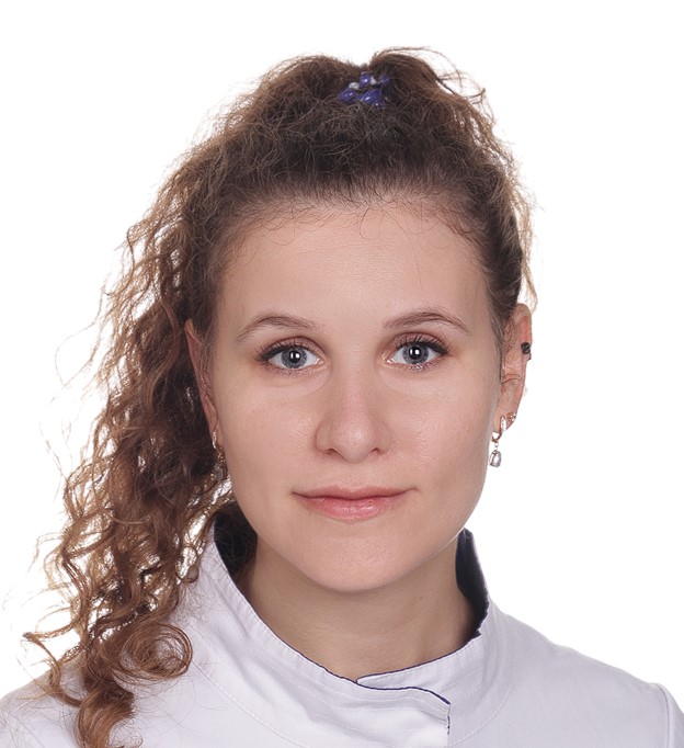 КОЛОБОВА (БЕЗРУКОВА) Дарья Валерьевна